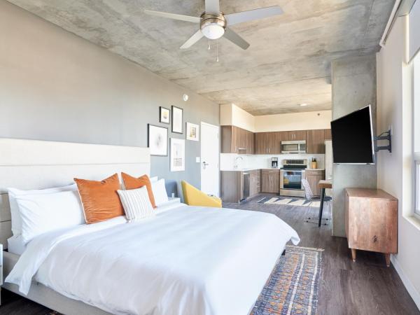 Sonder at McKinley : photo 4 de la chambre studio avec balcon 