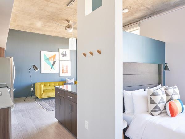 Sonder at McKinley : photo 6 de la chambre studio avec balcon