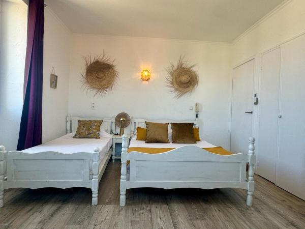 Hôtel Les 3 Terrasses : photo 6 de la chambre chambre triple standard