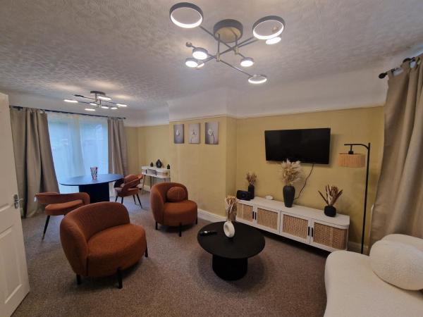 Loola's House : photo 4 de la chambre chambre double ou lits jumeaux avec salle de bains commune