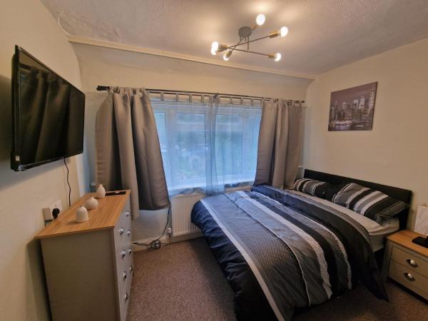 Loola's House : photo 6 de la chambre chambre double ou lits jumeaux avec salle de bains commune