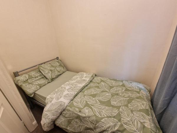 Loola's House : photo 1 de la chambre chambre simple - vue sur jardin