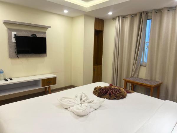 Hotel Nirakar : photo 3 de la chambre suite deluxe avec lit king-size