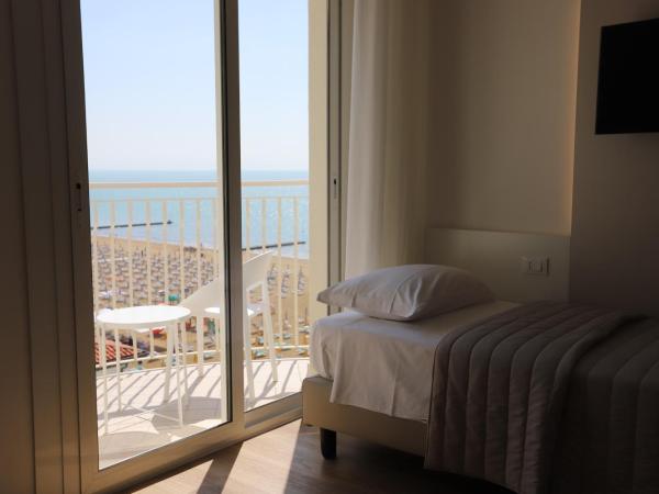 Hotel Concordia : photo 6 de la chambre chambre triple deluxe