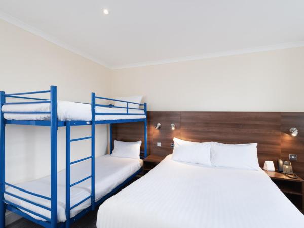 Best Western Carlton Hotel : photo 1 de la chambre superior family room with one double bed and one single bunk bed - sea view/non-smoking