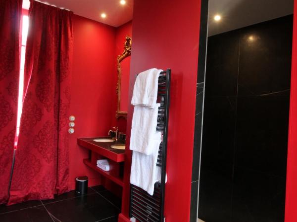 Logis - Hotel Restaurant La Maison à Pan De Bois - Chambre Napoléon III : photo 3 de la chambre chambre deluxe