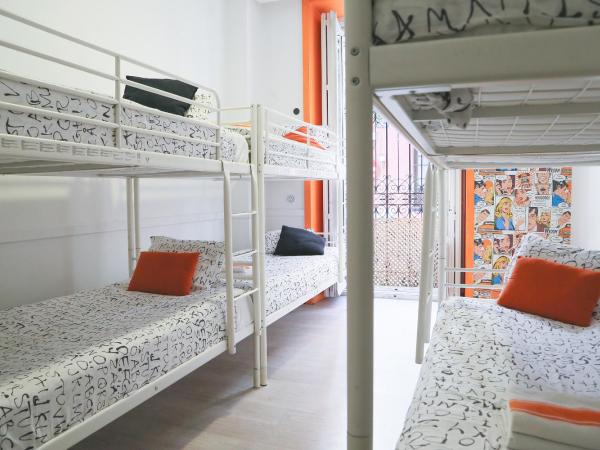 Hostels Meetingpoint : photo 2 de la chambre lit simple dans dortoir mixte de 8 lits