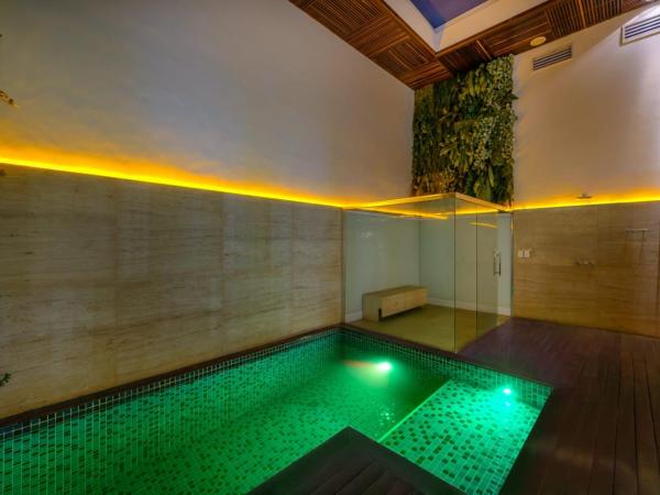 Apple Motel ( Adults Only ) : photo 7 de la chambre suite présidentielle