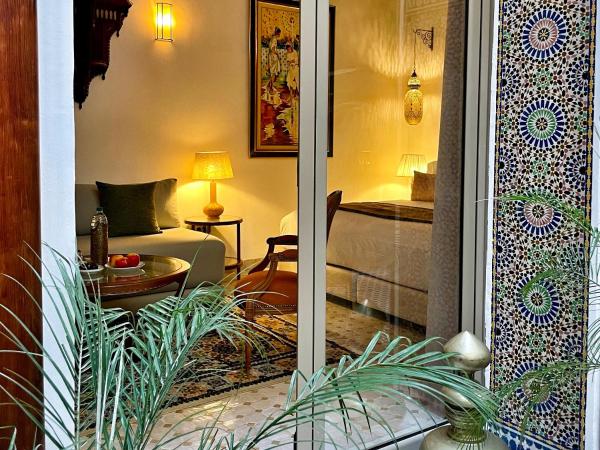 Riad Zamane & Spa Fès : photo 6 de la chambre suite royale - sako (2 lits simples ou 1 lit king-size)