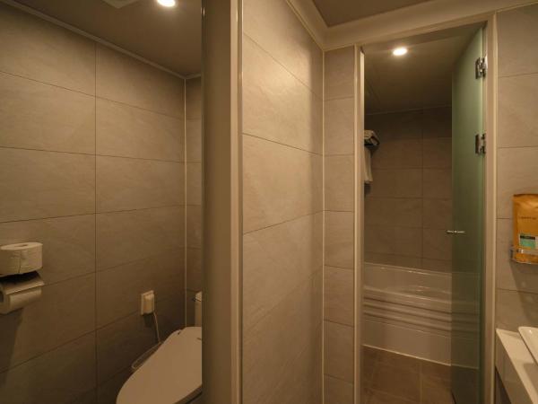 신촌 메이븐 호텔 : photo 5 de la chambre chambre lit queen-size deluxe