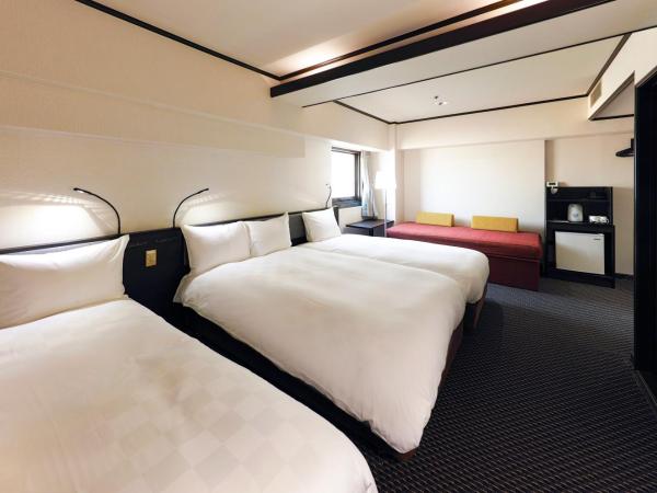 Hotel Consort Shin-Osaka : photo 1 de la chambre chambre familiale - non-fumeurs