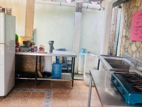 Hotel & Hostal Mayflower : photo 8 de la chambre bungalow familial