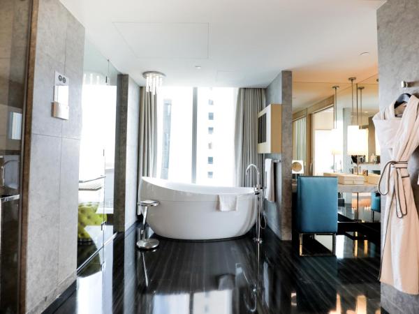 Sofitel Dubai Downtown : photo 3 de la chambre suite présidentielle avec accès au club - vue sur burj khalifa