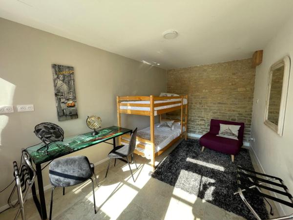 Belle Normandy : photo 3 de la chambre chambre familiale - vue sur jardin