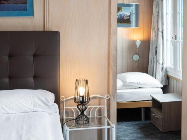 Jungfrau Lodge, Swiss Mountain Hotel : photo 8 de la chambre chambre triple avec salle de bains privative - vue sur montagne