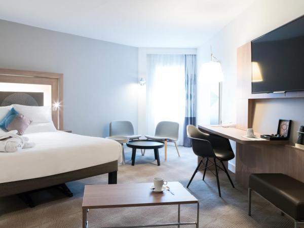 Novotel Château de Versailles : photo 3 de la chambre chambre lit queen-size exécutive avec canapé-lit