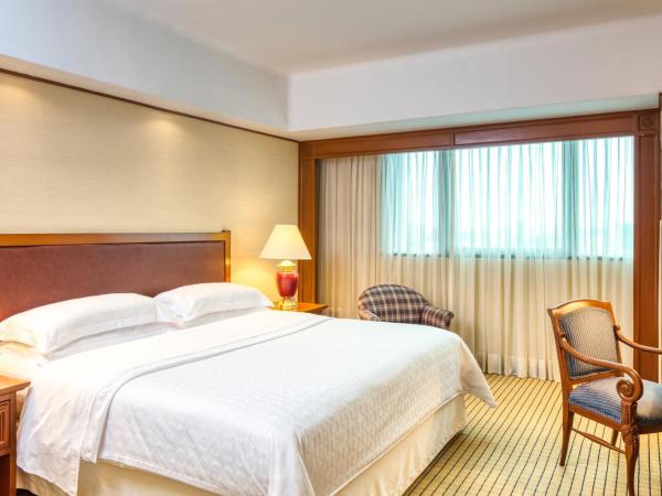 Sheraton Mexico City Maria Isabel : photo 1 de la chambre chambre lit king-size classique - tour danubio