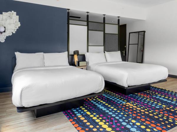 Aloft Nashville Airport : photo 1 de la chambre chambre 2 lits queen-size - accessible aux malentendants