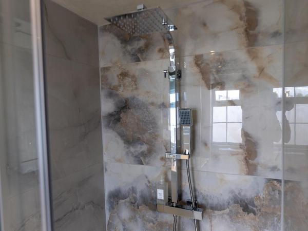 Paragraph Tottenham : photo 8 de la chambre chambre familiale avec salle de bains privative