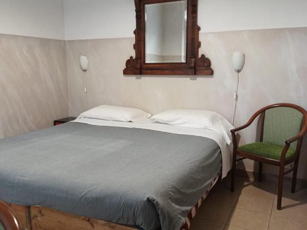 Albergo Avalon : photo 3 de la chambre chambre double ou lits jumeaux avec salle de bains