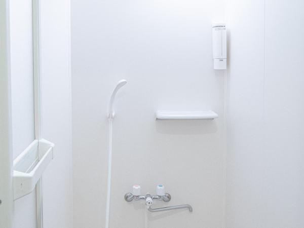 広島ゲストハウス Nice Day : photo 9 de la chambre lit superposé dans dortoir mixte