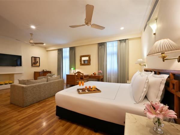 Ambassador, New Delhi - IHCL SeleQtions : photo 4 de la chambre suite double deluxe avec transfert aller simple, petit-déjeuner - 15 % de réduction sur nourriture et boissons sans alcool, happy hours (1 acheté, 1 offert) sur sélection de plats à l'insomnia