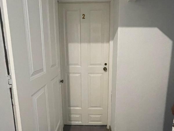 Guesthouse Franco : photo 3 de la chambre chambre double avec salle de bains privative