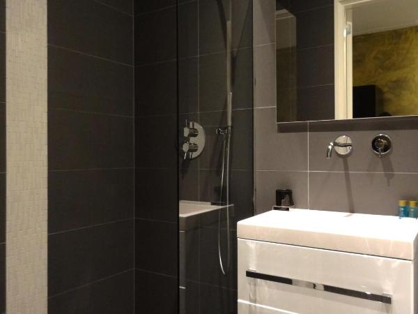 Sara's Boutique Hotel : photo 4 de la chambre petite chambre simple