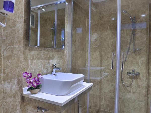 Grand Sagcanlar Hotel : photo 6 de la chambre chambre deluxe - vue sur mer