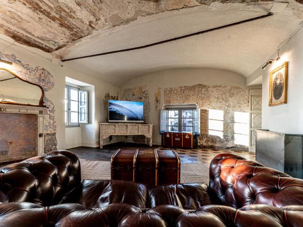 Palazzo Boyl 1840 : photo 2 de la chambre suite lit king-size - vue sur mer