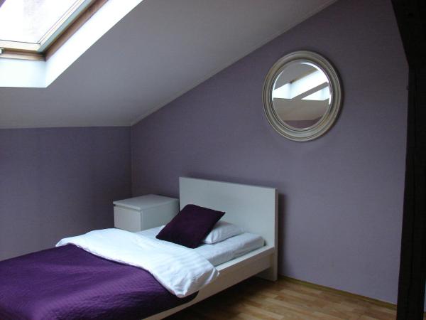 Blooms Inn & Apartments : photo 4 de la chambre appartement 2 chambres (3 adultes)
