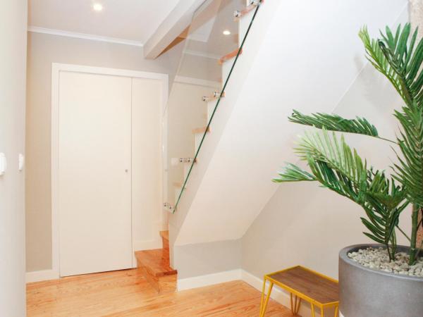 Flores Guest House : photo 9 de la chambre appartement 1 chambre avec mezzanine - rez-de-chaussée