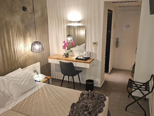 Atlantis Boutique City Hotel : photo 2 de la chambre chambre double ou lits jumeaux supérieure