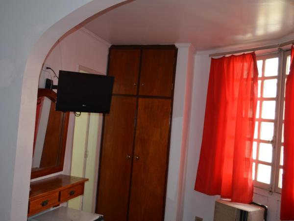 Reinales Plaza Hotel : photo 2 de la chambre chambre double de luxe