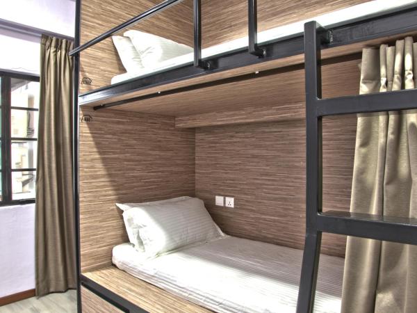 Dream Lodge : photo 3 de la chambre capsule simple dans dortoir réservé aux femmes