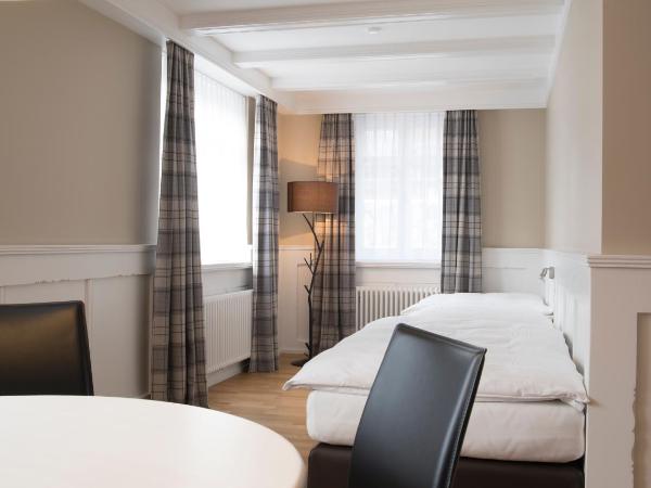 Hotel Edelweiss : photo 8 de la chambre chambre quadruple standard