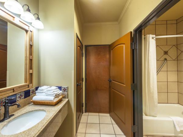 La Hacienda Inn : photo 1 de la chambre chambre lit king-size - non-fumeurs