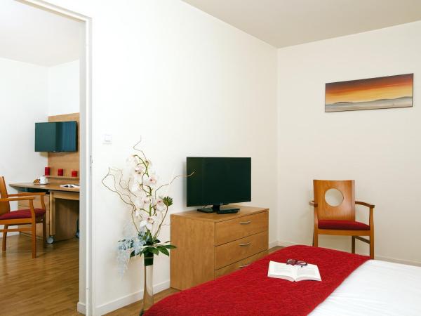 Séjours & Affaires Rennes Villa Camilla : photo 1 de la chambre appartement 1 chambre