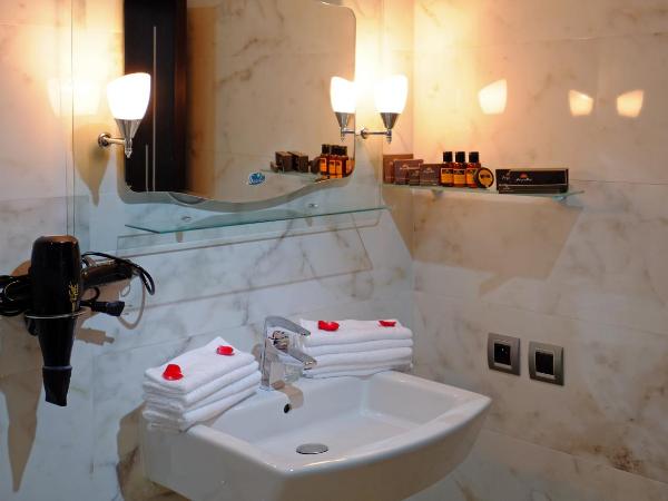 Appart Hôtel Mouna : photo 9 de la chambre appartement 2 chambres