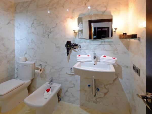 Appart Hôtel Mouna : photo 8 de la chambre appartement avec balcon