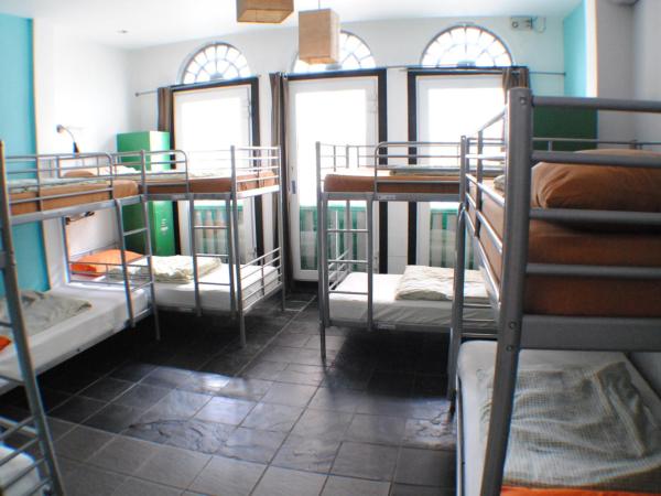 Royal Lodge @ Pagoda Street : photo 1 de la chambre lit simple dans dortoir mixte