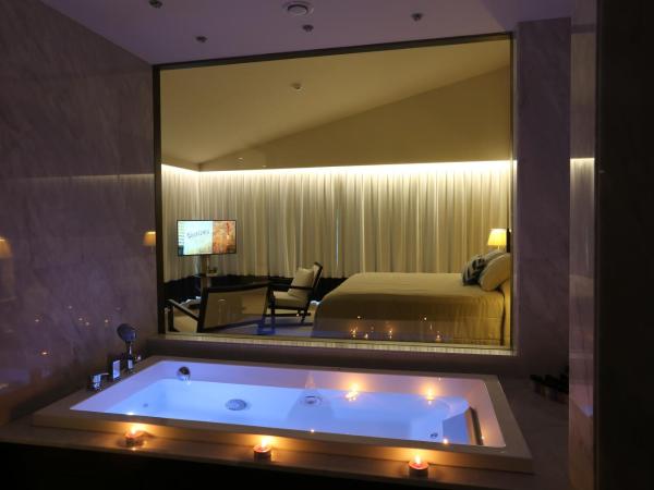 Charisma De Luxe Hotel : photo 4 de la chambre suite d'angle 