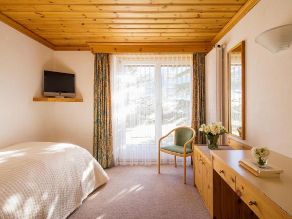 Hotel Europa St. Moritz : photo 1 de la chambre chambre simple