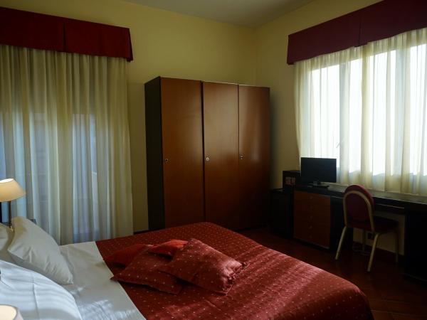 Hotel Europa : photo 2 de la chambre chambre double ou lits jumeaux