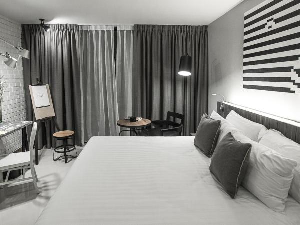 Art Mai Gallery Nimman Hotel Chiang Mai - SHA Plus : photo 2 de la chambre chambre premier art