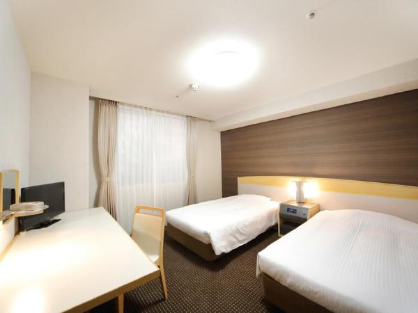 Hotel Awina Osaka : photo 4 de la chambre chambre lits jumeaux avec lit d'appoint - fumeurs