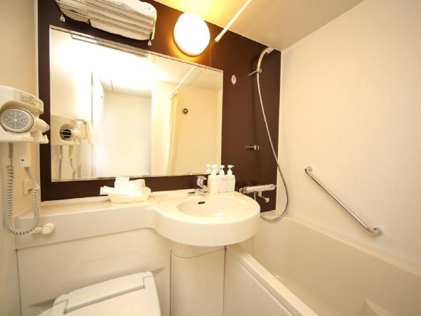 Hotel Awina Osaka : photo 8 de la chambre chambre lits jumeaux avec lit d'appoint - fumeurs