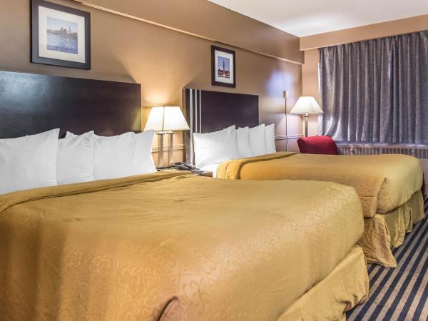 Econo Lodge Downtown : photo 6 de la chambre chambre standard avec 2 lits queen-size - non-fumeurs