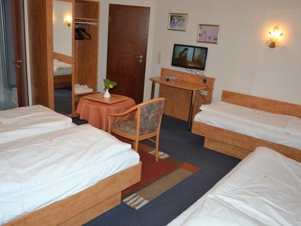 Steens Hotel : photo 1 de la chambre chambre quadruple
