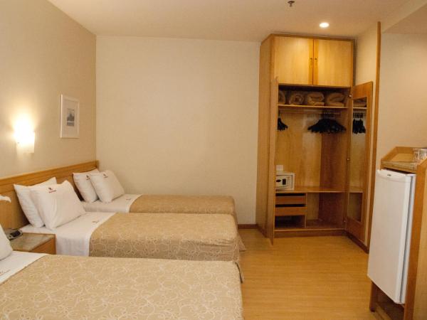 Hotel Regina Rio de Janeiro : photo 7 de la chambre chambre quadruple standard